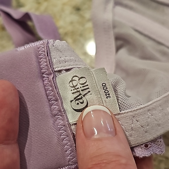 Camio Mio Bra! 32DDD - Picture 3 of 3